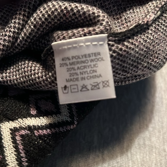 *NWOT* Neve Ellie Crewneck Sweater - Picture 6 of 7